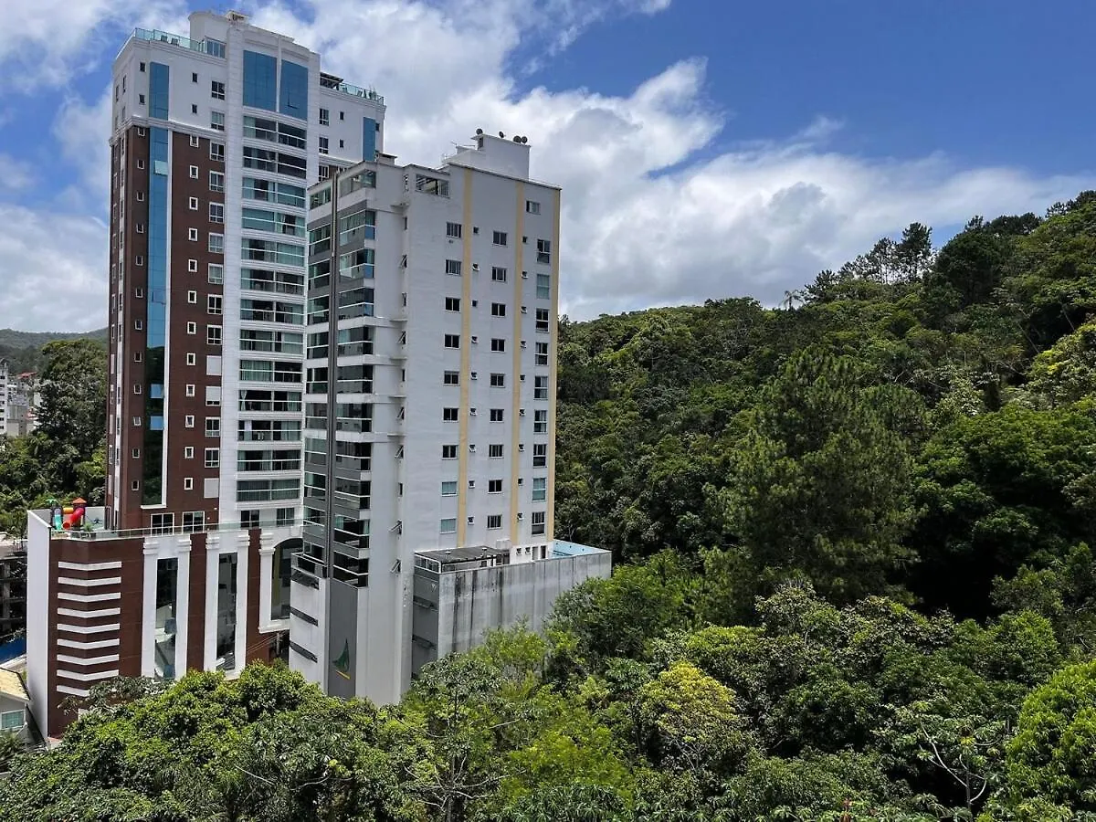 Curta!|186|Ape Aconchegante Vista Da Roda Gigante Balneario Camboriu 0*,  Brazil